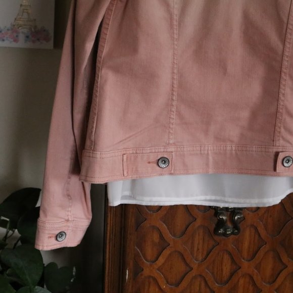 KEEPING Merona Distressed Pink Denim Jean Jacket NWOT! - Picture 12 of 16